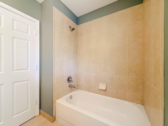 Building Photo - 57 Atwell Dr