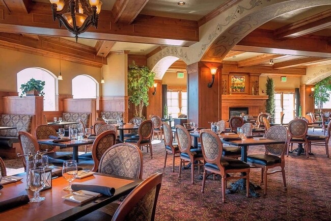 Building Photo - Charming Zermatt Villa | 2BR | Mountainsid...