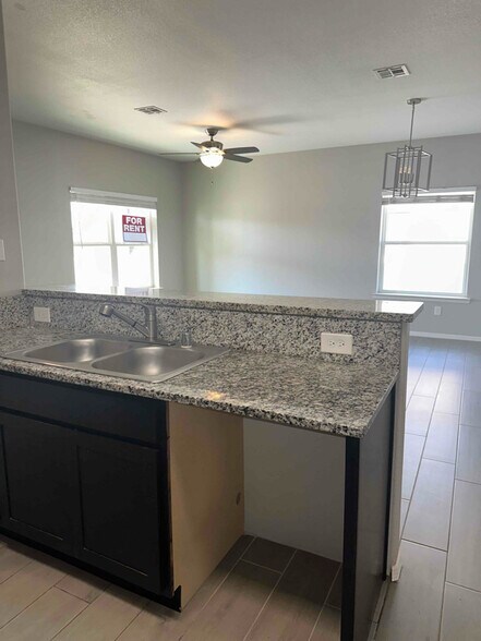 Building Photo - 1144 Ranger St