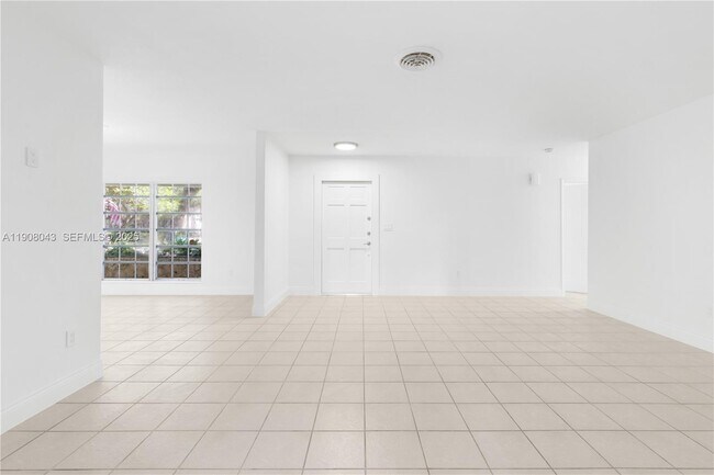 Building Photo - 16412 SW 74 CT