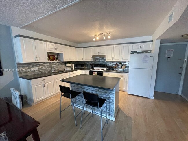 Building Photo - 2061 NW 47th Terrace