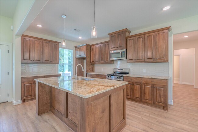 Building Photo - 12871 Oak Barrel Rd