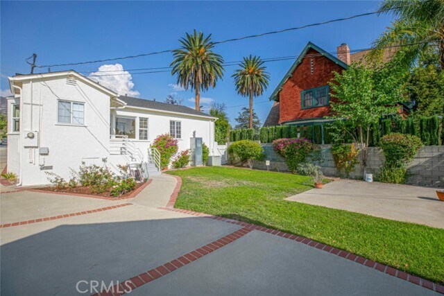 Building Photo - 1606 Bel Aire Dr