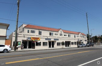 Building Photo - 2501-2515 W 54th St