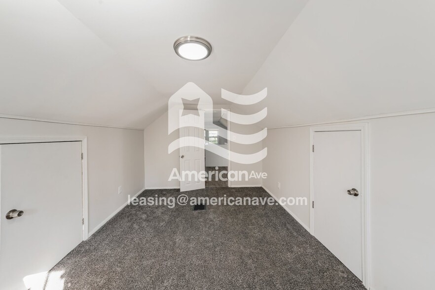 Building Photo - 46 Halford St