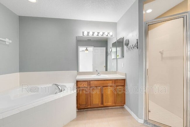 Building Photo - 12 Sawfish Ln