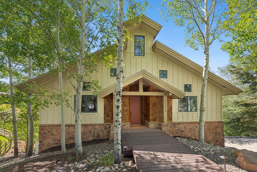 Building Photo - 9246 Par Ct