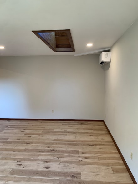 Building Photo - 311 Trinity St