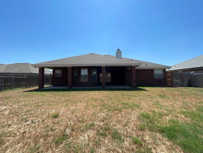 Building Photo - 4205 Capri Dr