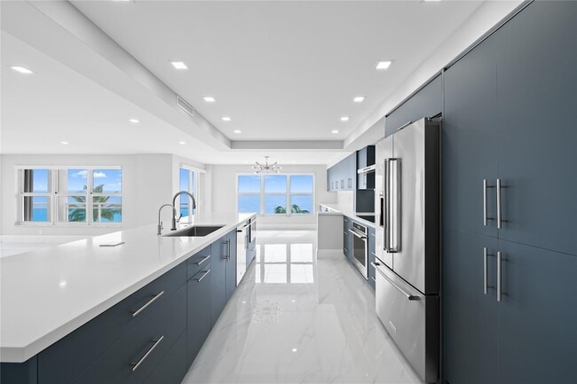 Building Photo - 3900 Galt Ocean Dr