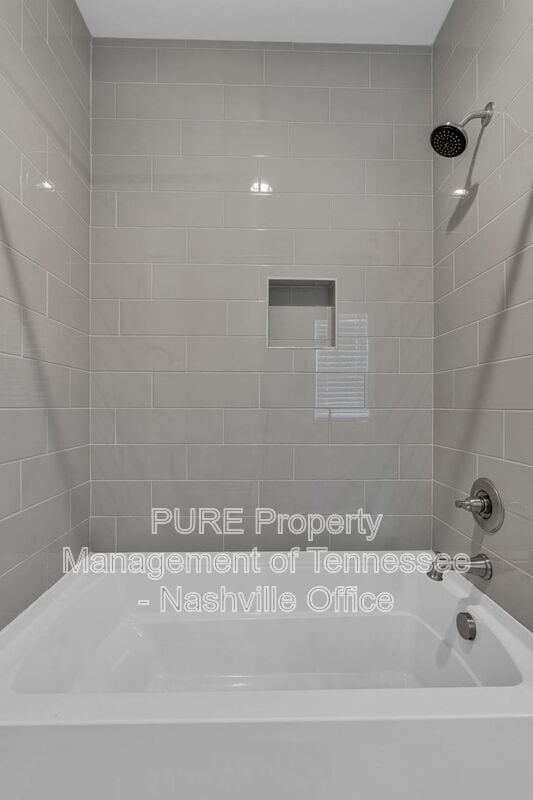 Building Photo - 1404 10th Ave N