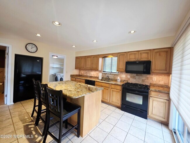 Building Photo - 97 Cotswold Cir