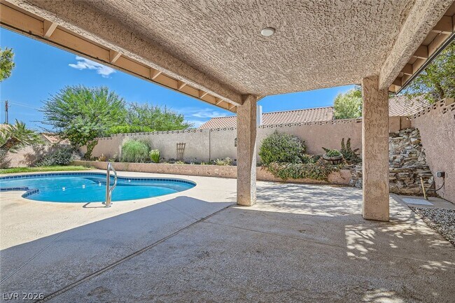 Building Photo - 1779 Yellowwood Dr