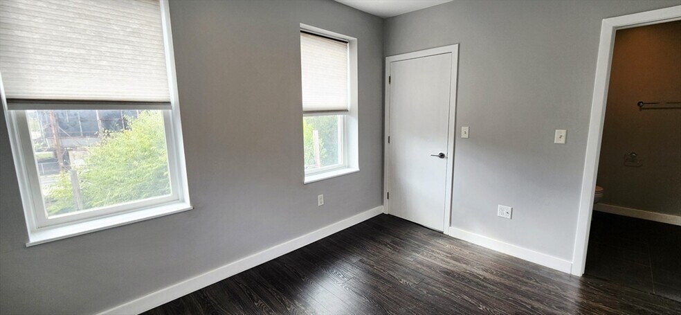 Building Photo - 1 Chelsea Ter