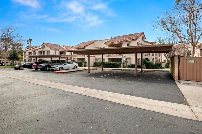 Building Photo - 13294 Wimberly Square