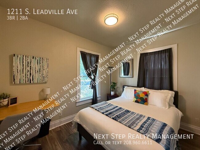 Building Photo - 1211 S Leadville Ave