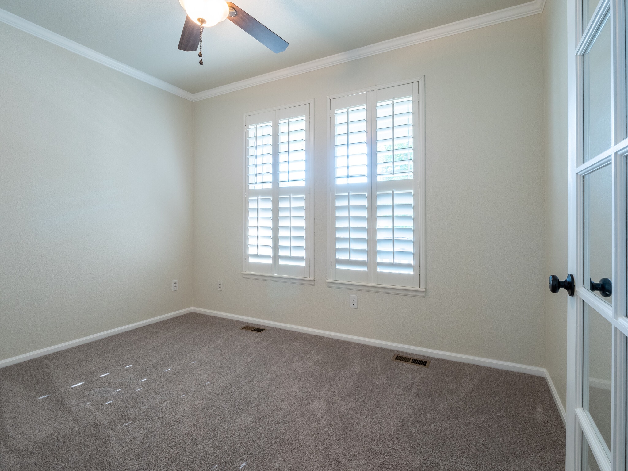 office - 5162 Cinquefoil Ln