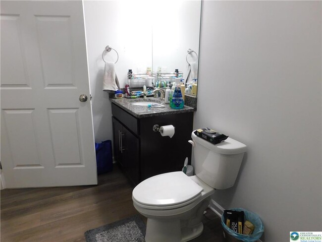 Building Photo - 1047 Cetronia Rd