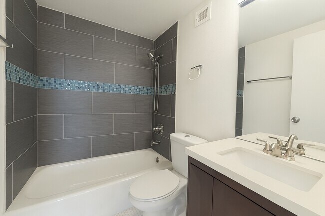 Building Photo - 7510 Hornwood Dr