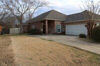 Building Photo - Home for Rent in Deer Creek!