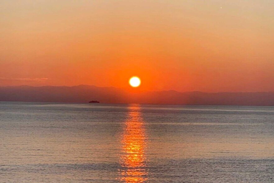 Primary Photo - 29 Yawl St