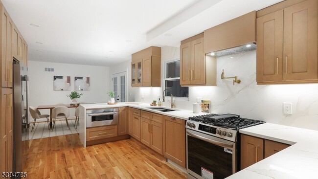 Building Photo - 91 Hillcrest Rd