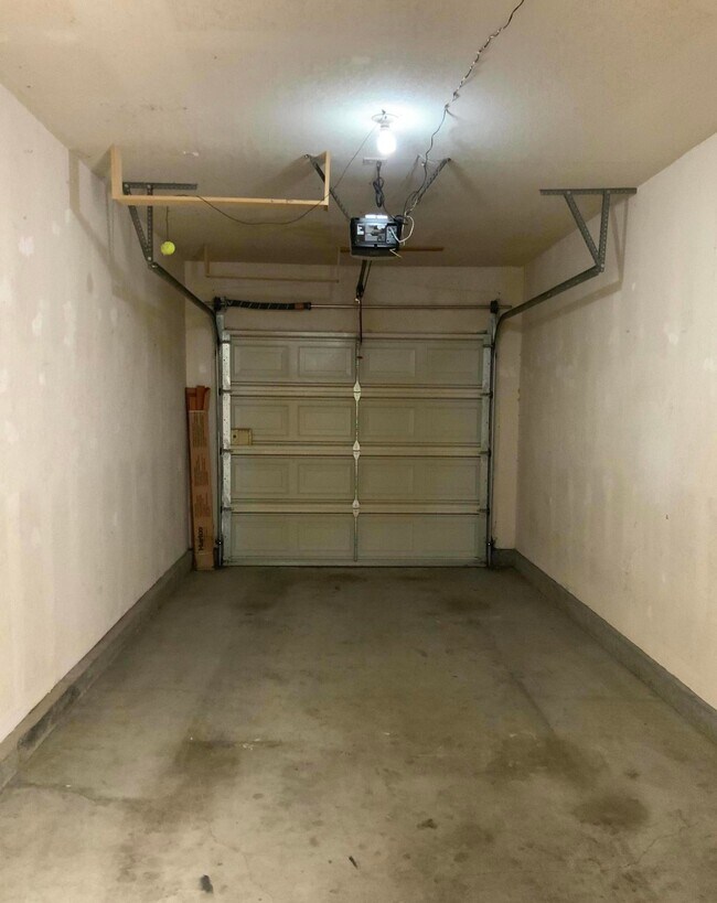 Building Photo - 5473 Spanish Oak Ln