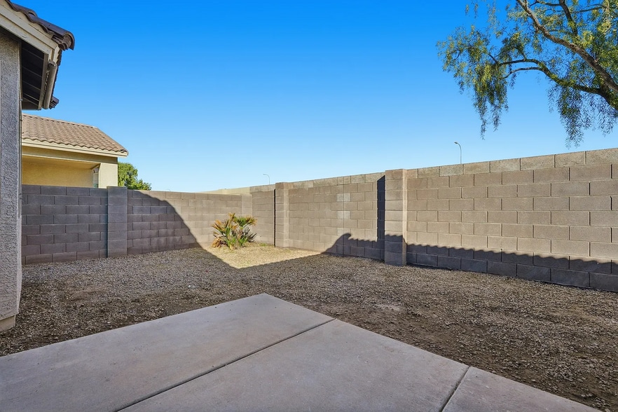 Building Photo - 5185 S Eileen Dr