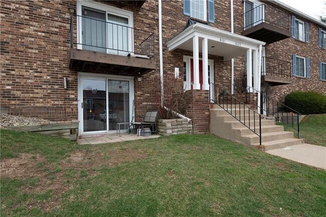 Exterior - 8101 Revere Plz