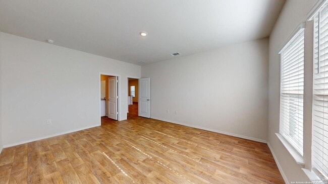 Building Photo - 2920 Panther Spg