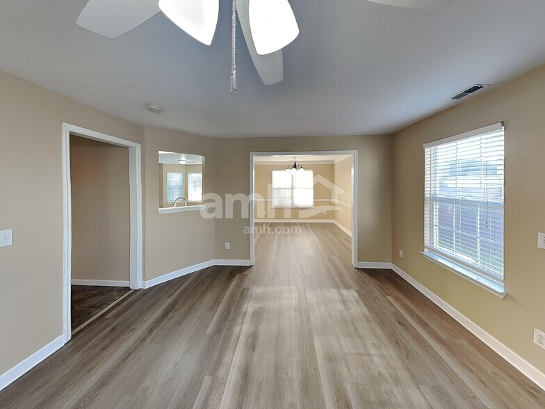 Building Photo - 2069 Prescott Way