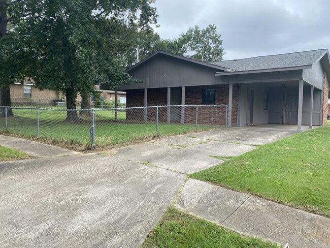 Primary Photo - 1503 15th Terrace