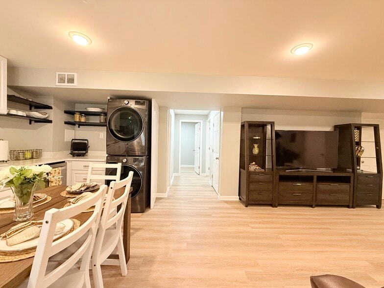 Building Photo - 12088 Maidenhair Dr