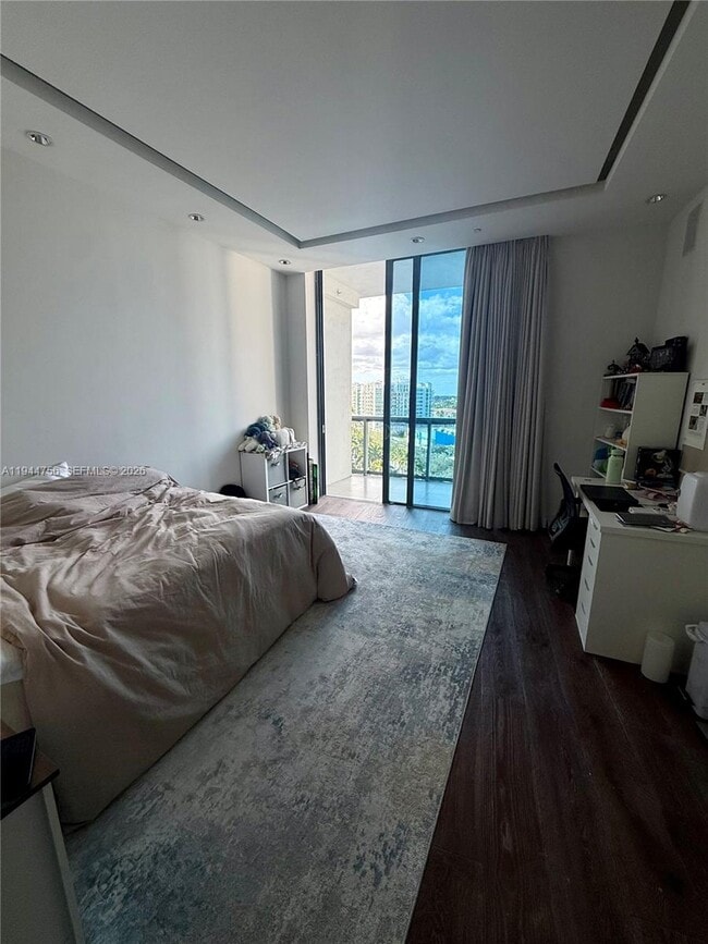 Building Photo - 3300 NE 188th St