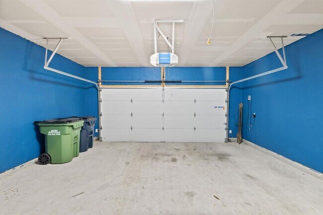 Building Photo - 1221 Backcountry Dr