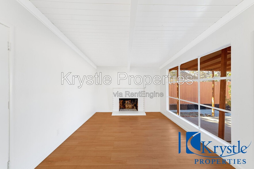 Building Photo - 1319 Coolidge St