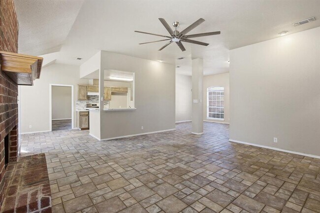 Building Photo - 141 Comanche Trail