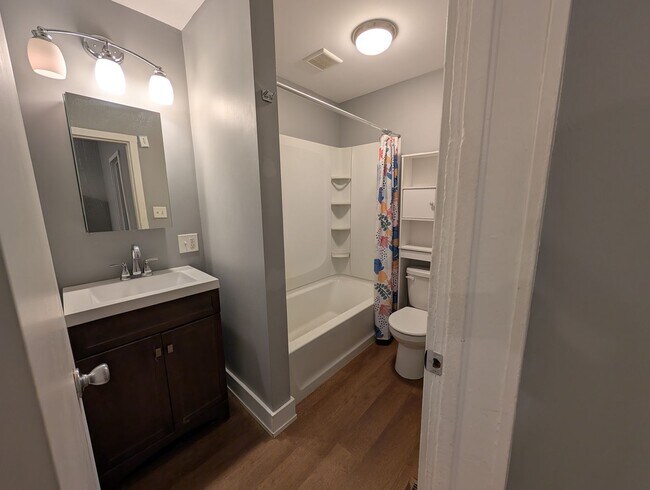 Building Photo - 1955 W 58th-Lower