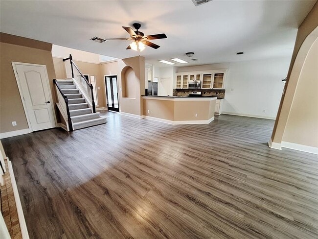 Building Photo - 2122 Wheaton Trail