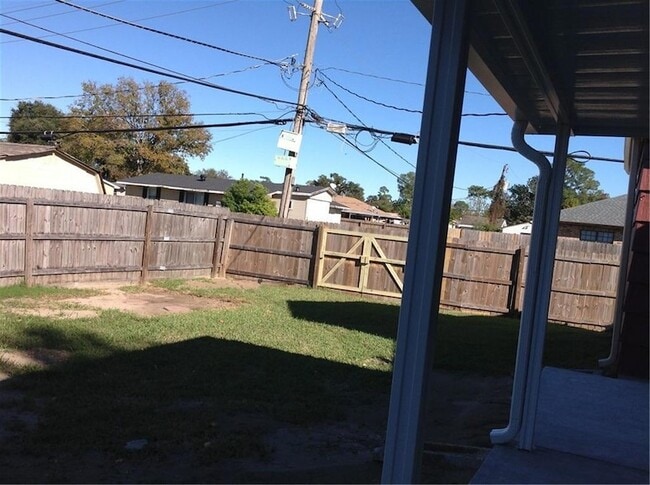 Building Photo - 5801 Rosalie Ct