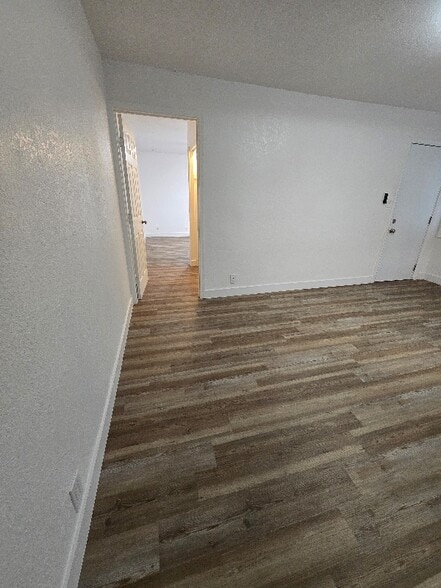 Building Photo - 1610 E Yale Ave