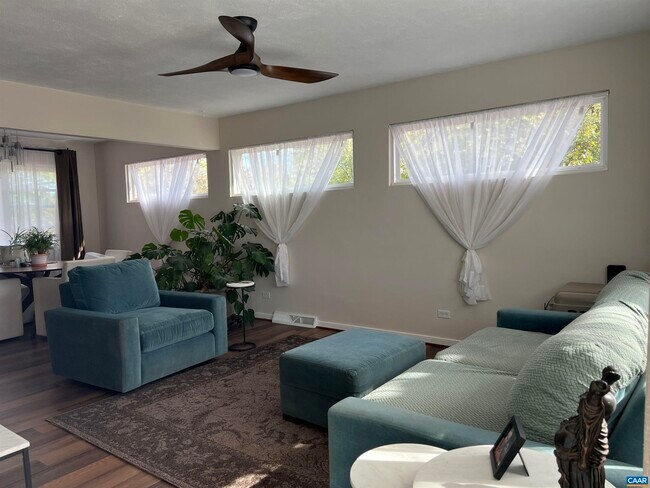 Building Photo - 1201 Bland Cir