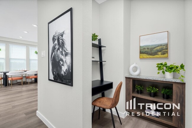 Building Photo - 2517 Finch Holw Dr