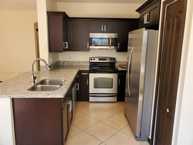 Building Photo - 13952 SW 153rd Terrace