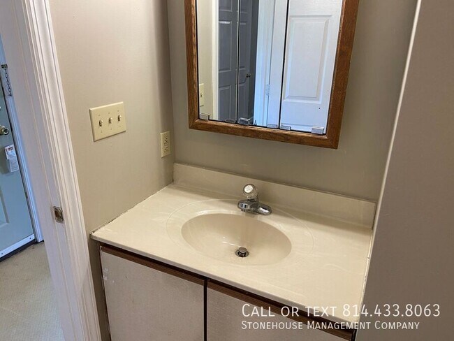 Building Photo - 134 East 24-