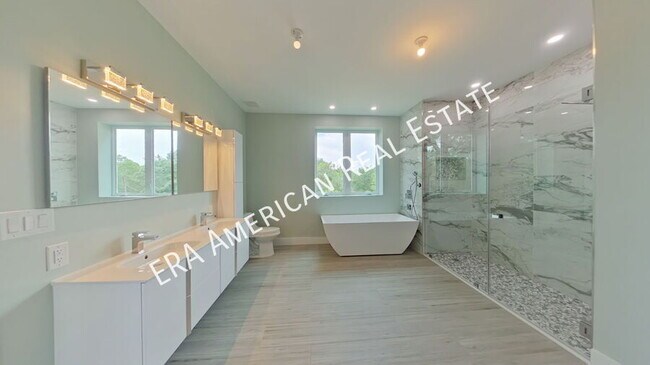 Building Photo - 5468 Cimmeron Ct