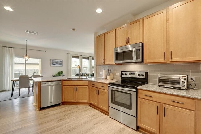 Building Photo - 9017 Norwich Castle