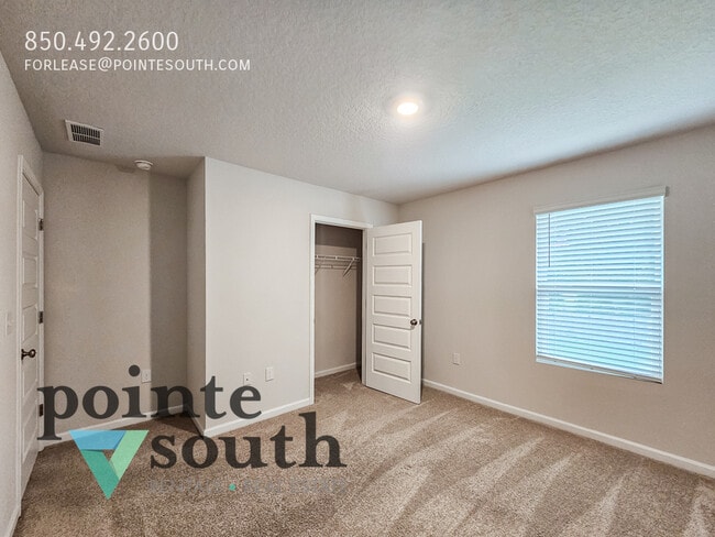 Building Photo - 5249 Peach Dr