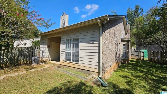 Building Photo - 106 Frances Ln