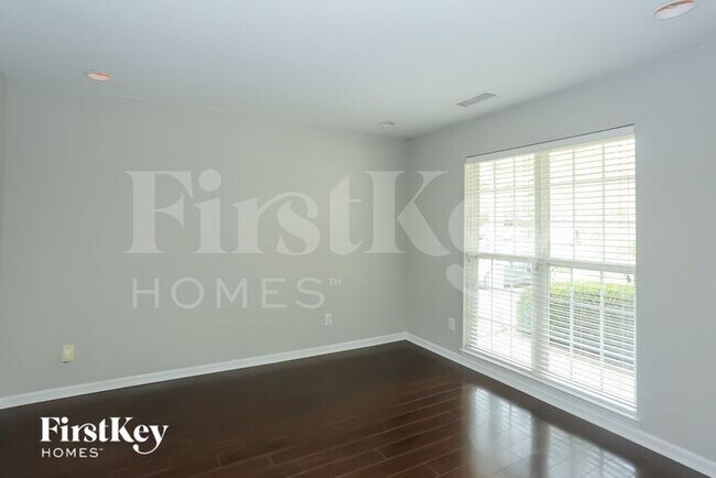 Building Photo - 1014 Enderbury Dr